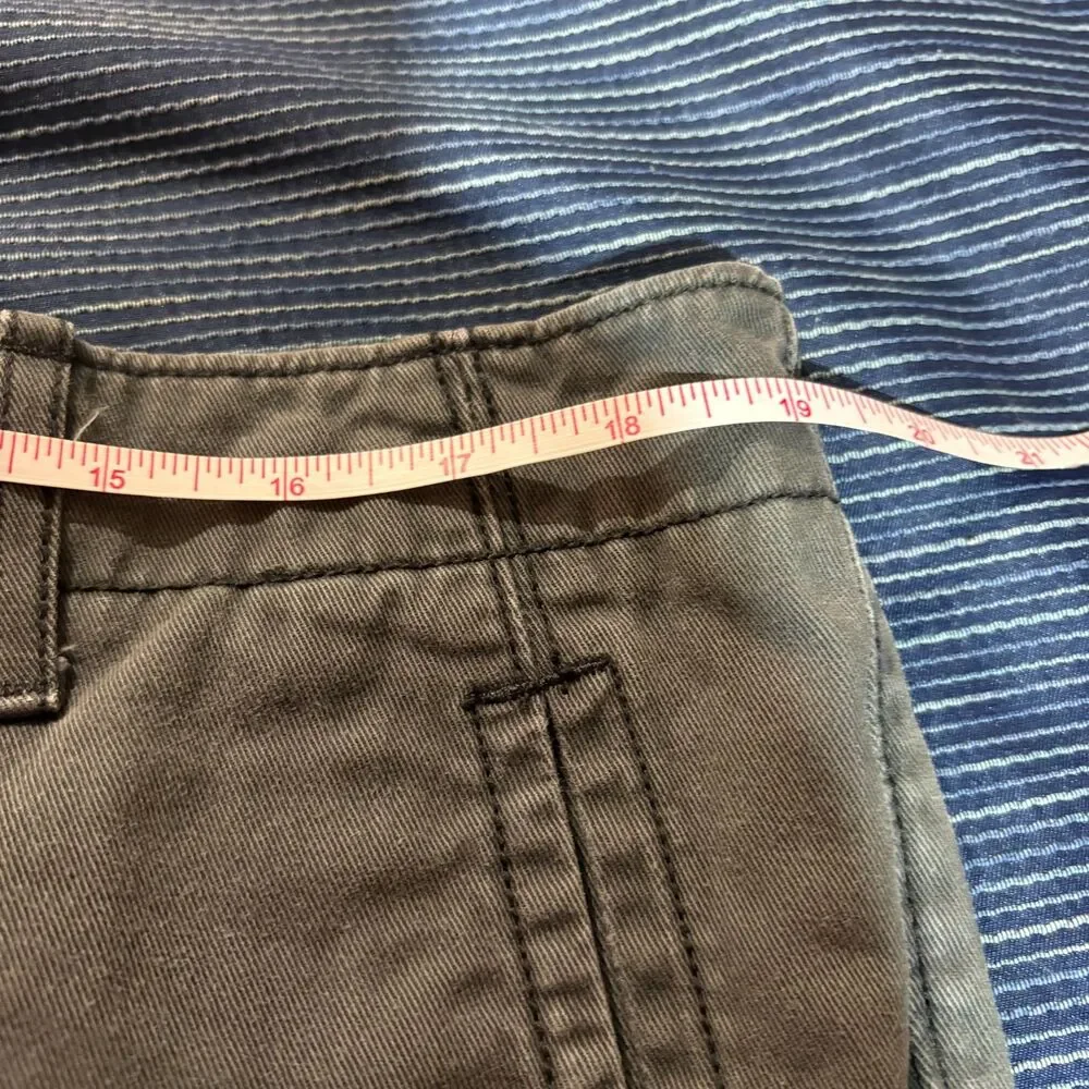 Levis Mens 36 Cargo Shorts Gray 10 Inseam Utility Pockets Outdoor Casual Summer